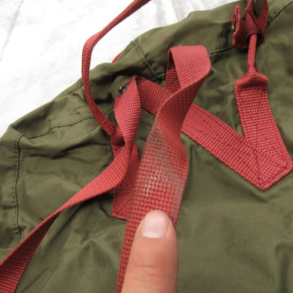Fjallraven Kanken Backpack Green Red Straps Rugged‎ Water Resistant Multi Pocket - Picture 9 of 11
